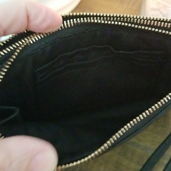 Coach Wristlet - Picture 5 of 9